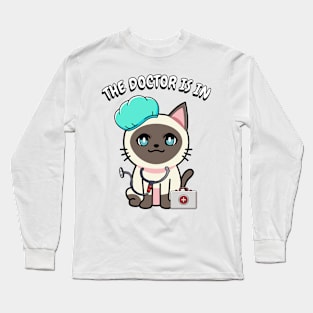 Cute white cat is a doctor Long Sleeve T-Shirt